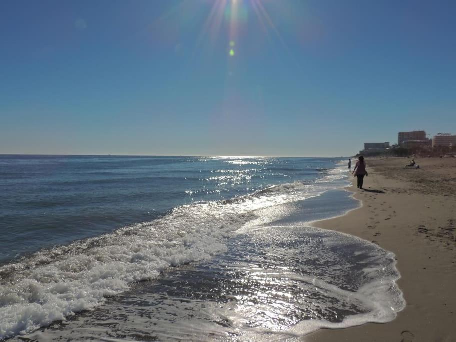 Playamar Beach. Torremolinos Bagian luar foto